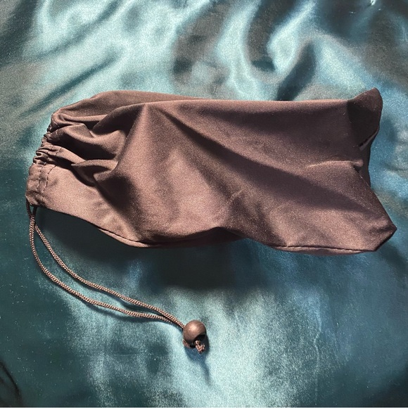 SOLD - NEW Oval Black Tinted Sunglasses - Picture 9 of 10